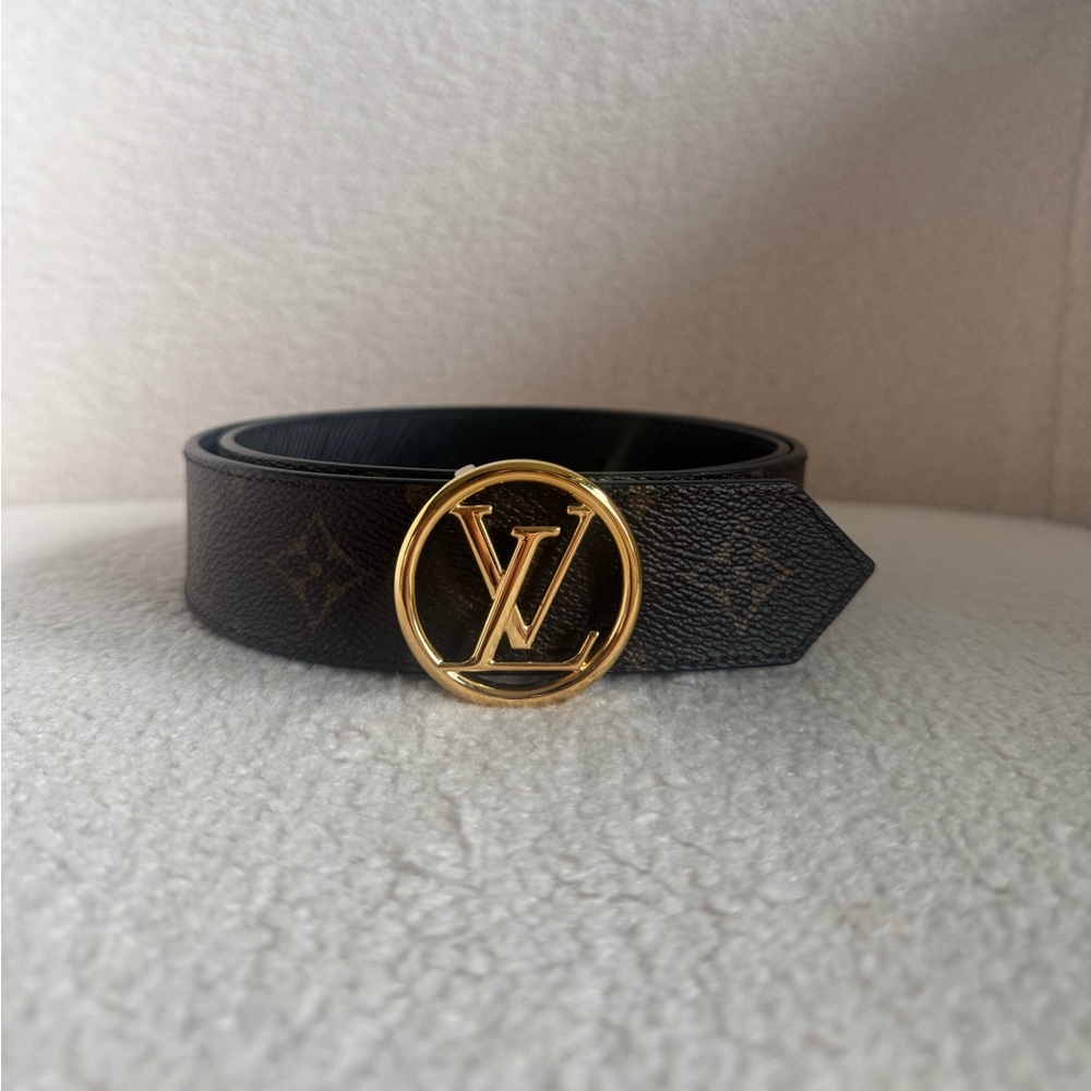 Louis Vuitton LV Circle Reversible Belt in Monogram and Black Leather